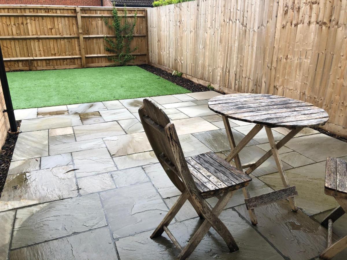 Abingdon - Private Flat With Garden & Parking 06 Apartamento Exterior foto